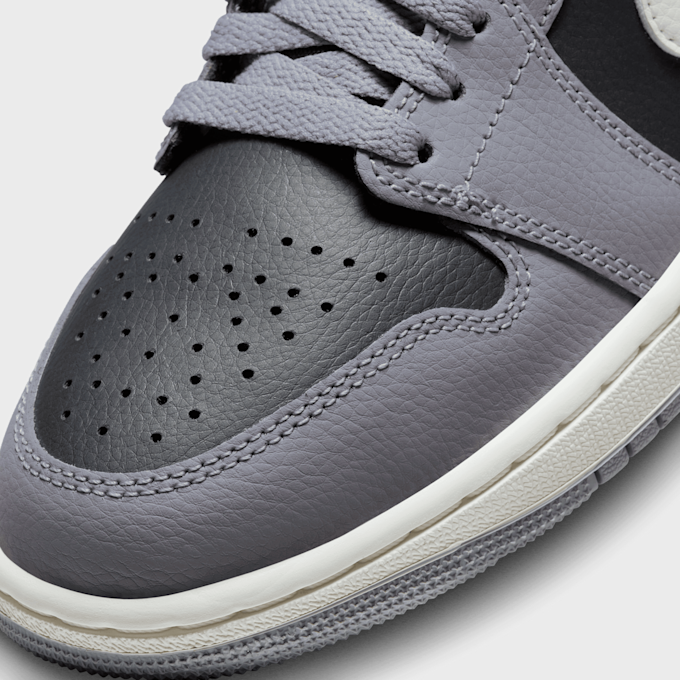 Jordan WMNS Air Jordan 1 Mid gris 20755 7