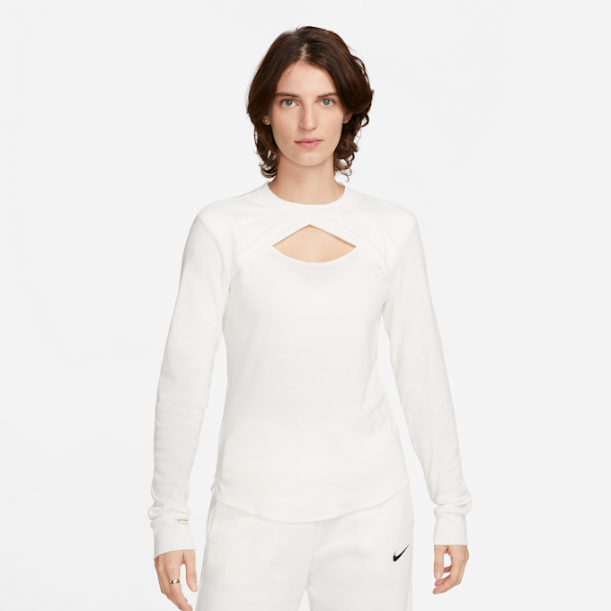 Nike Sportswear Cut Out Long-Sleeve Top weiß 20848 1