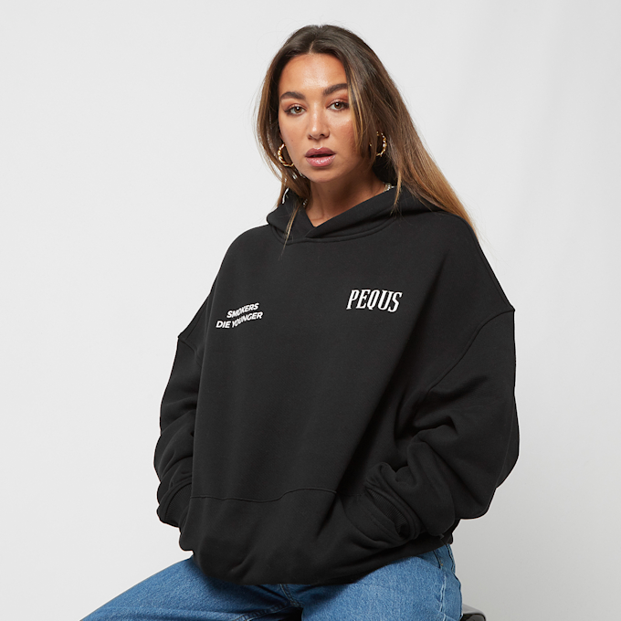 PEQUS Smokers Die Younger Hoodie czarny 22181 1