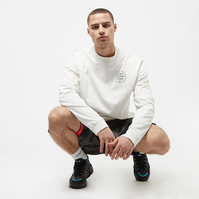 Nike Sportswear Trend Long-Sleeve Mock-Neck T-Shirt bež 20049 5