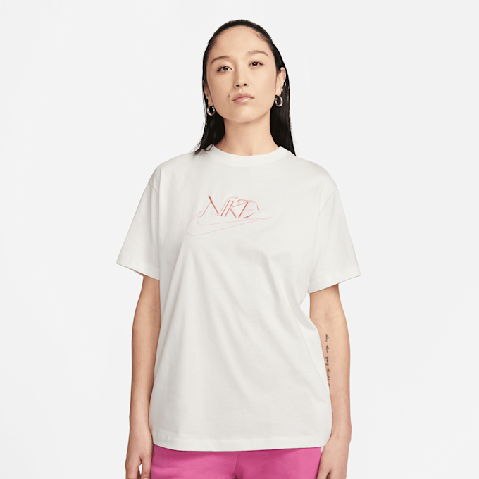 Nike Sportswear Sportswear T-Shirt jaune 20175 1