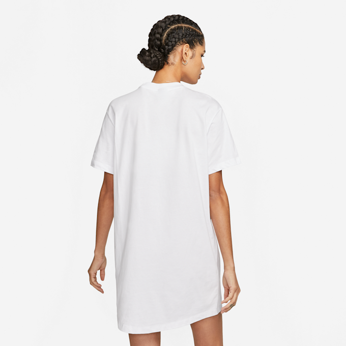 Nike Sportswear Essential Short-Sleeve T-Shirt Dress weiß 20200 2
