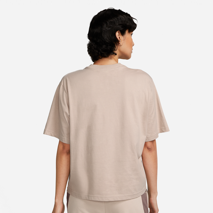 Nike WMNS Sportswear Tee OC 3 Boxy beige 20221 2