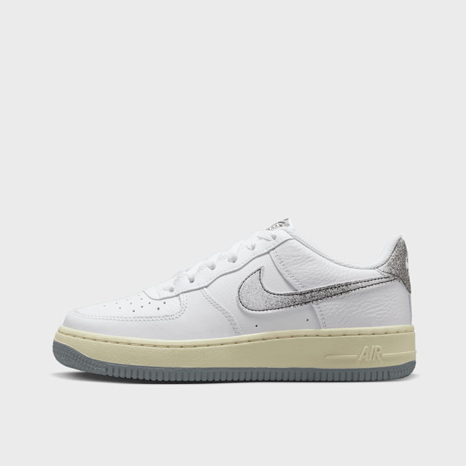Nike Air Force 1 LV8 3 (GS) weiß 25548 1
