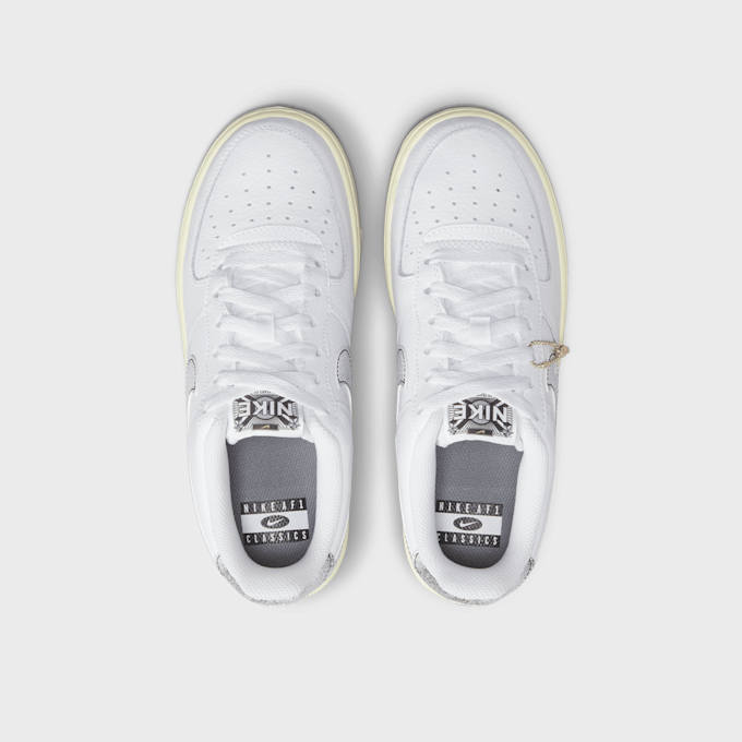 Nike Air Force 1 LV8 3 (GS) weiß 25548 6