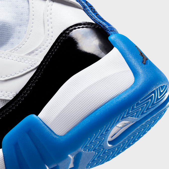 Jordan Jumpman Two Trey (GS) blanc 25630 8