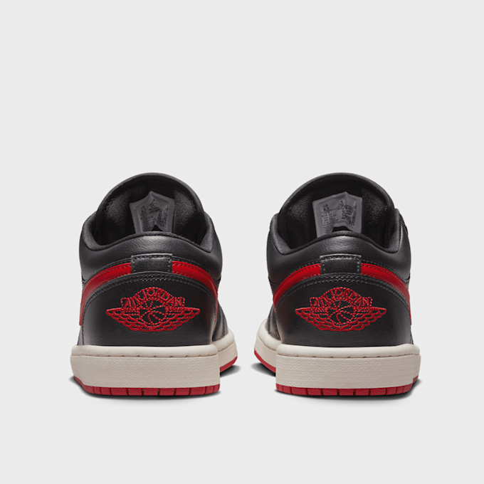 Jordan WMNS Air Jordan 1 Low negro 25682 5