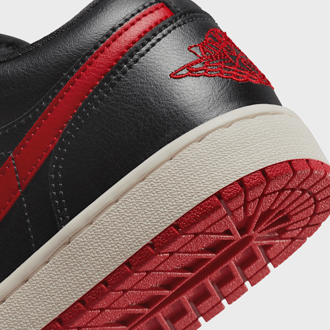 Jordan WMNS Air Jordan 1 Low negro 25682 8