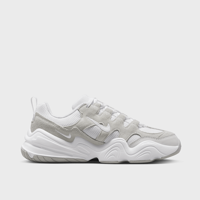 Nike WMNS Tech Hera blanc 25856 2