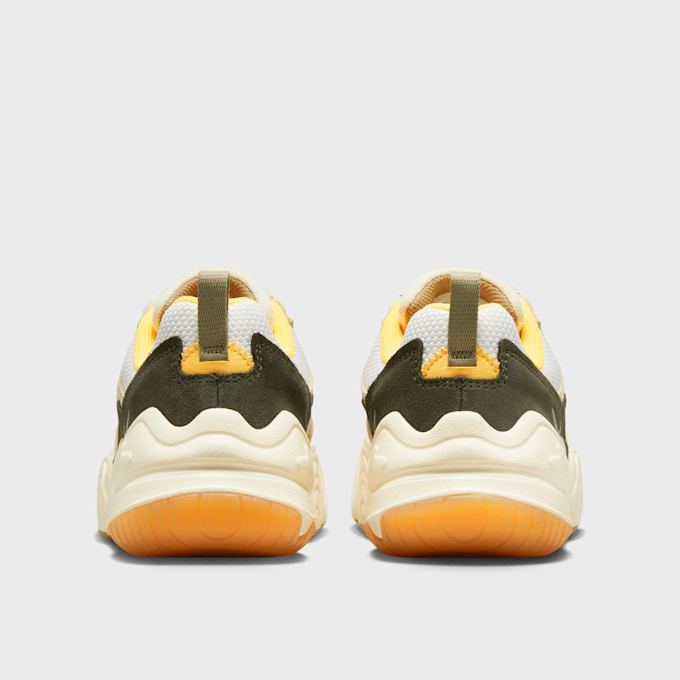 Nike WMNS Tech Hera weiß 25857 4