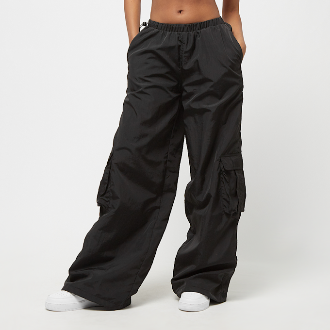 Urban Classics Ladies Wide Crinkle Nylon Cargo Pants schwarz 26383 1