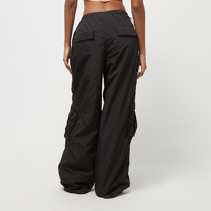 Urban Classics Ladies Wide Crinkle Nylon Cargo Pants schwarz 26383 2