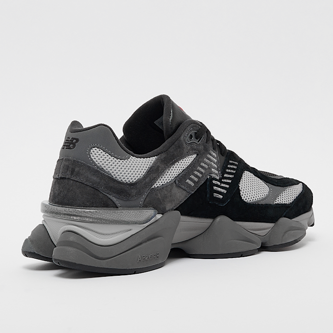 New Balance 9060 noir 26424 3