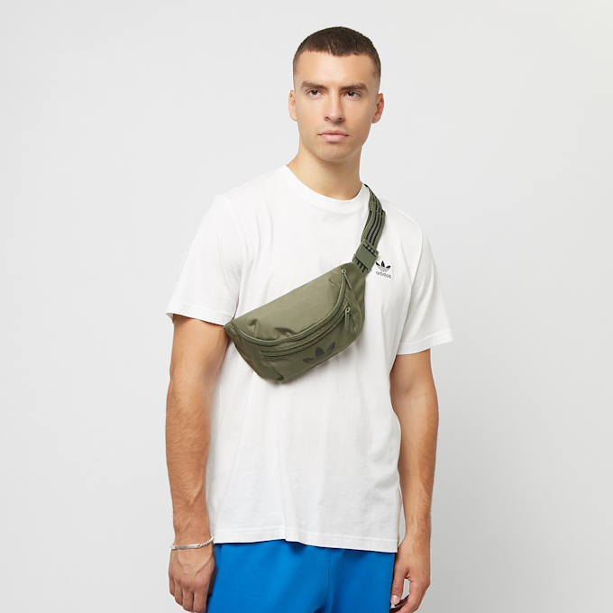 adidas Originals adicolor Waist Bag crna 26490 5