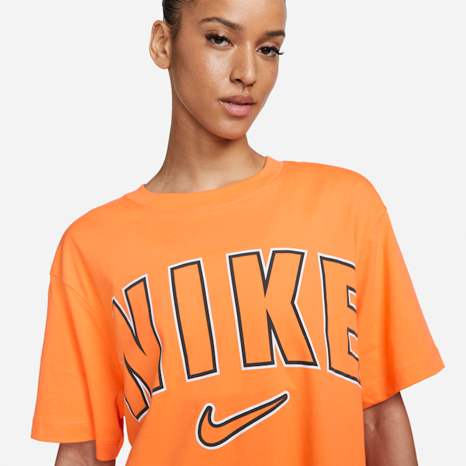 Nike Sportswear T-Shirt grün 26835 3