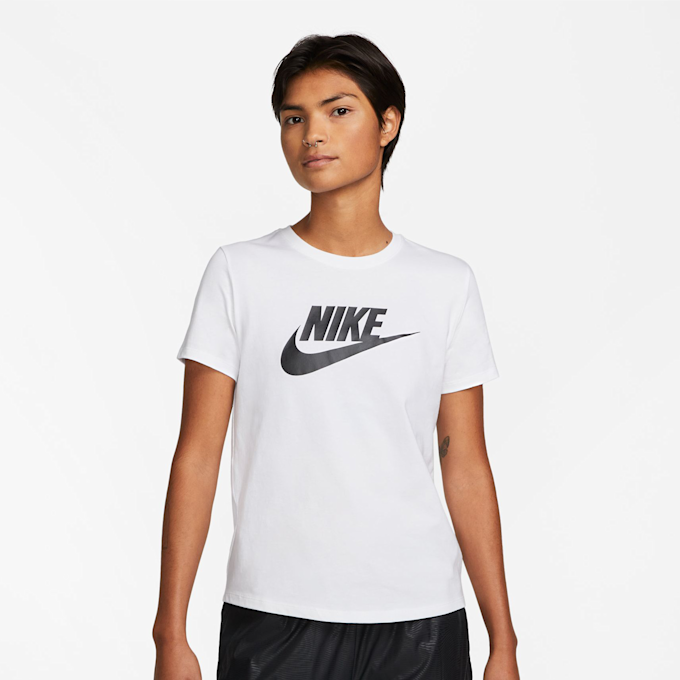 Nike Sportswear Essentials Logo T-Shirt weiß 27188 1