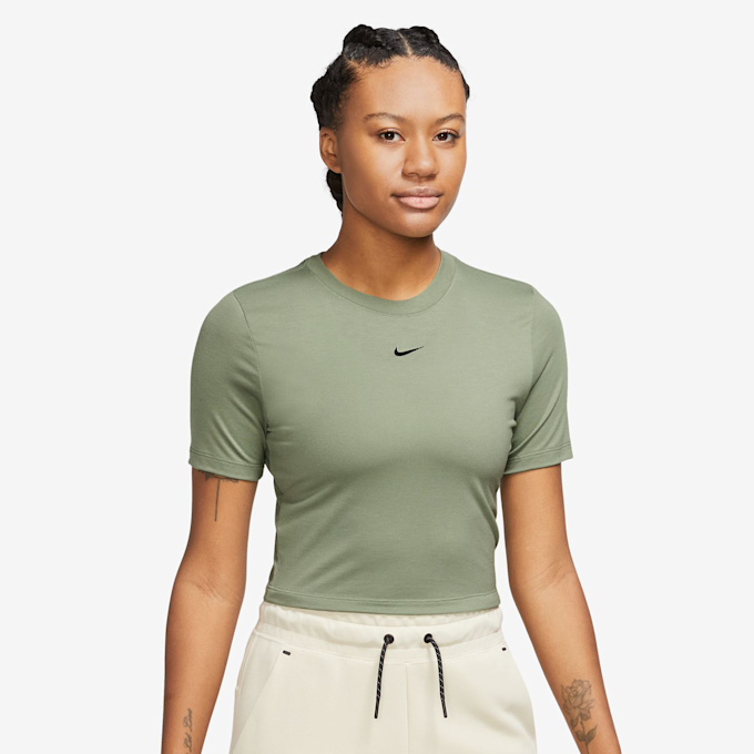 Nike Sportswear Essential Slim-Fit Crop T-Shirt rojo 27190 1