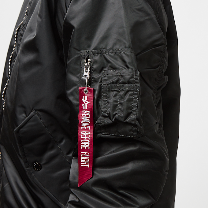 Alpha Industries MA-1 CS noir 27246 4