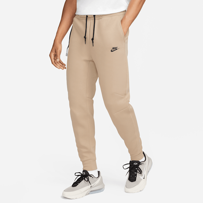 Nike Tech Fleece Slim Fit Jogger Sweatpants beige 27279 1