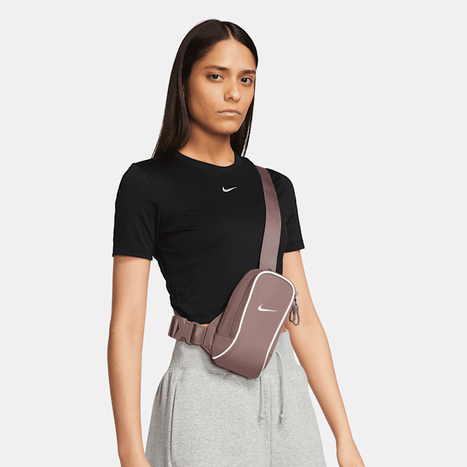 Nike Sportswear Essentials Crossbody Bag grau 27477 7
