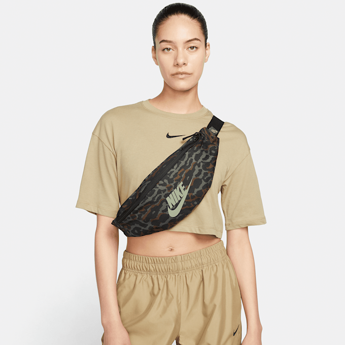 Nike Heritage Gürteltasche (3 l) lichtroze 27504 5