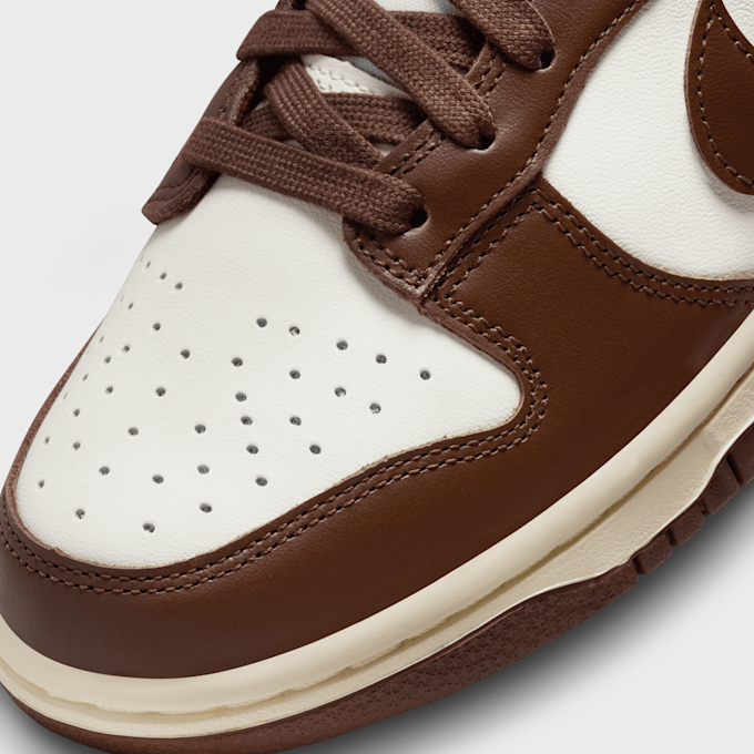 Nike   WMNS Dunk Low braun 27510 7