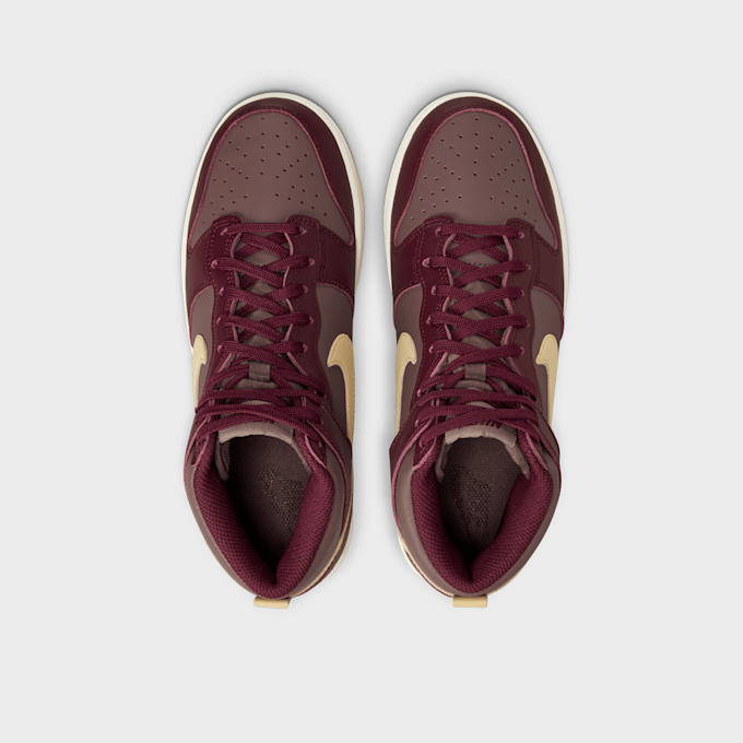 Nike WMNS Dunk High lila 27512 6