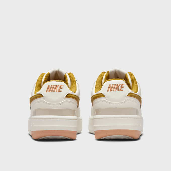 Nike WMNS Gamma Force castanho 27540 5