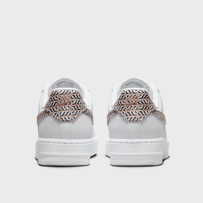 Nike WMNS Air Force 1 LX blanc 27542 5