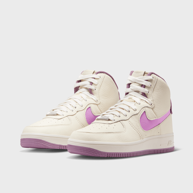 Nike WMNS Air Force 1 Sculpt biały 27543 4