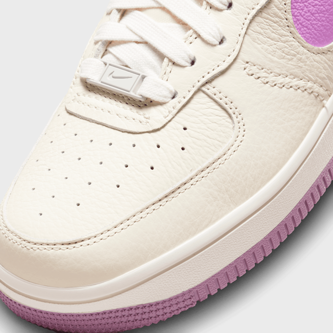 Nike WMNS Air Force 1 Sculpt biały 27543 7