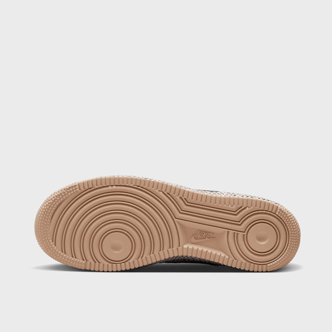 Nike WMNS Air Force 1 LX bijela 27546 3