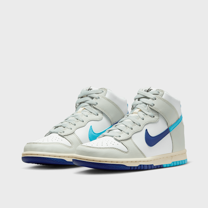 Nike Dunk High SE (GS) blanc 27549 4