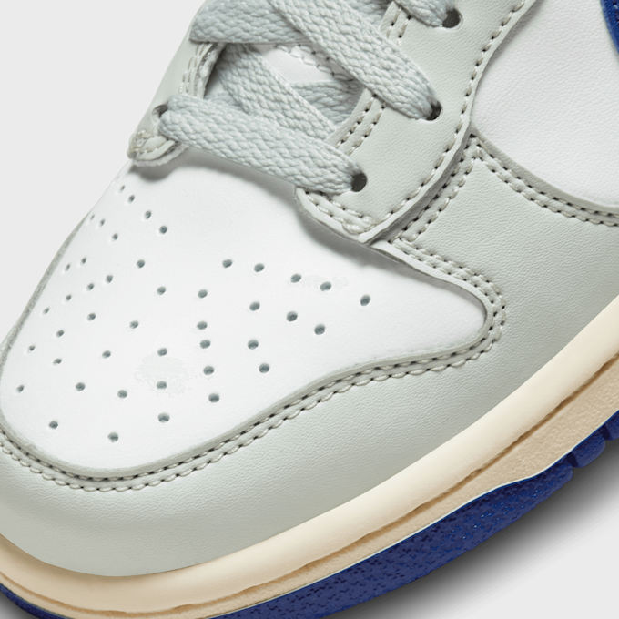 Nike Dunk High SE (GS) blanc 27549 7