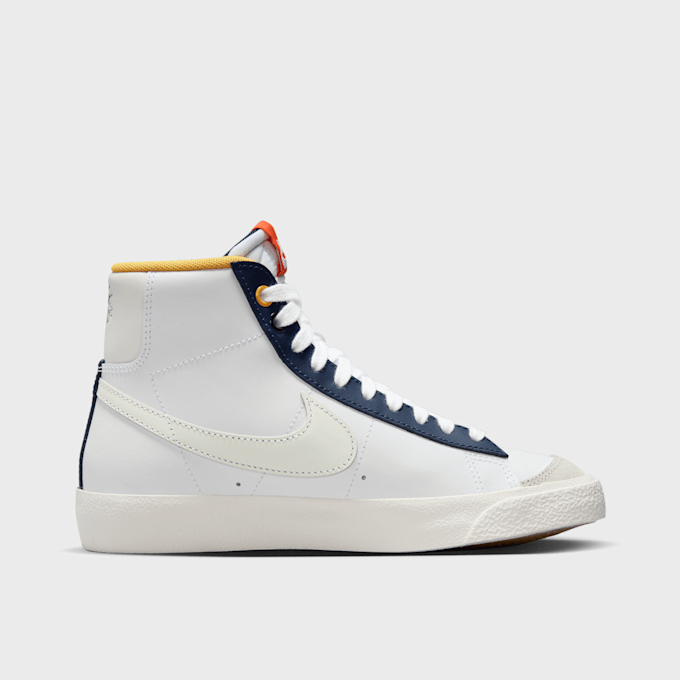 Nike Blazer Mid '77 BG (GS) blanc 27562 2