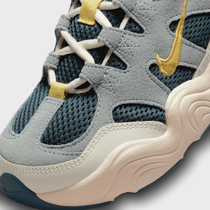 Nike WMNS Tech Hera bianco 27585 7