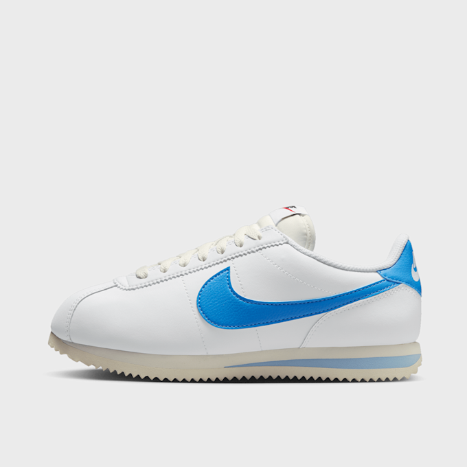 Nike WMNS Cortez weiß 27609 1