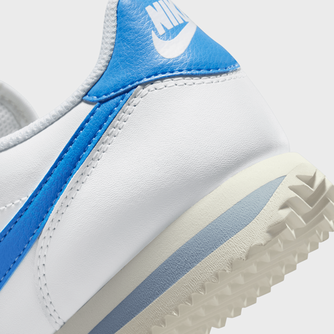 Nike WMNS Cortez weiß 27609 8