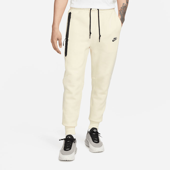 Nike Tech Fleece Slim Fit Jogger Sweatpants grau 27648 1