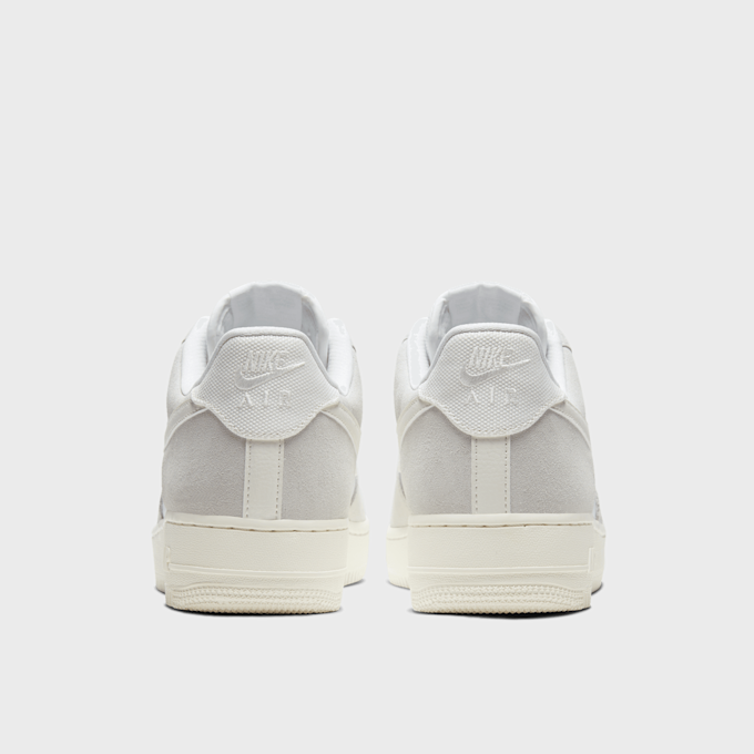 Nike Air Force 1 LV8 blanc 27774 5