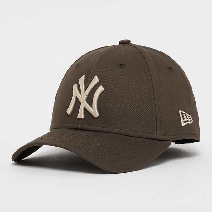 New Era 9Forty League Essential MLB New York Yankees marrón 23258 1