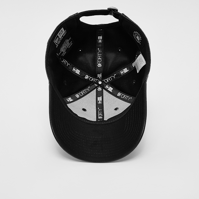 New Era 9Forty Female PU MLB New York Yankees schwarz 23274 3