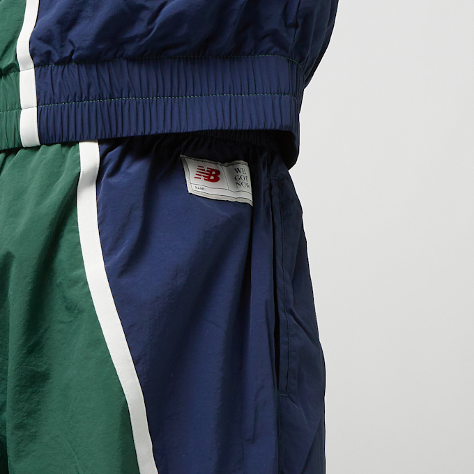 New Balance Hoops Woven Pant vert 23654 4