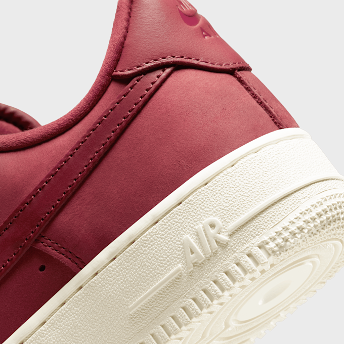 Nike WMNS Air Force 1 Premium rouge 23843 8