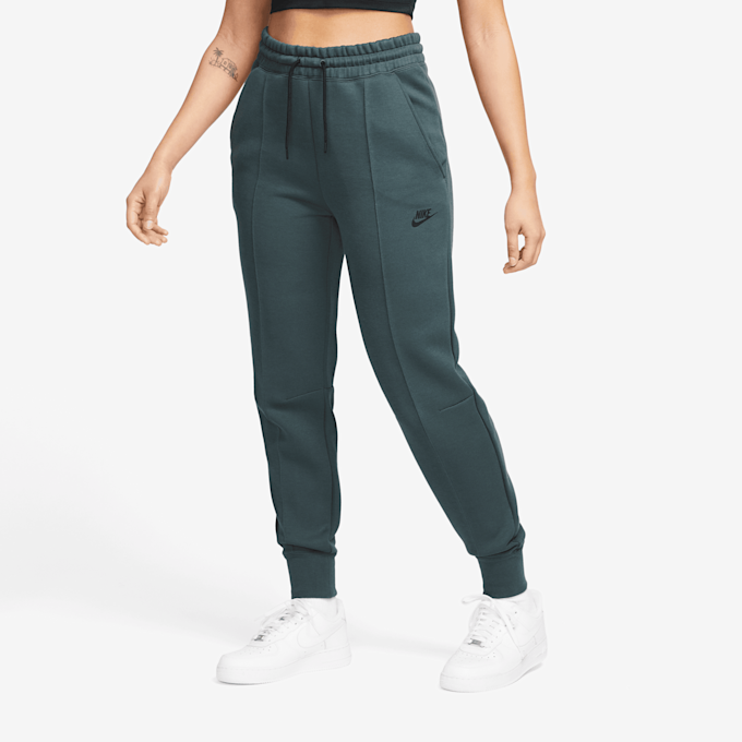 Nike Sportswear Tech Fleece Jogger schwarz 23897 1