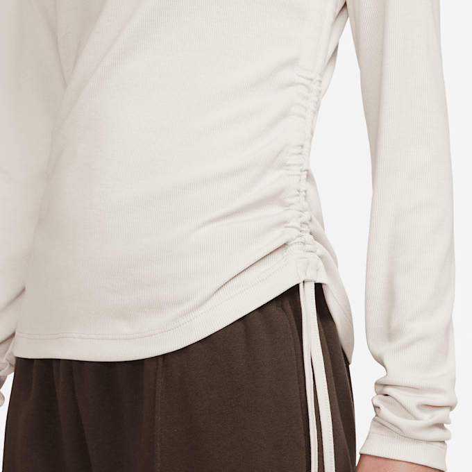 Nike Sportswear Essential Rib Longsleeve Mod Crop Top beige 23910 3