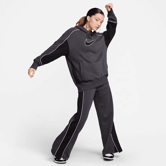 Nike Sportswear Fleece Oversized Pullover Swoosh rot 23933 8