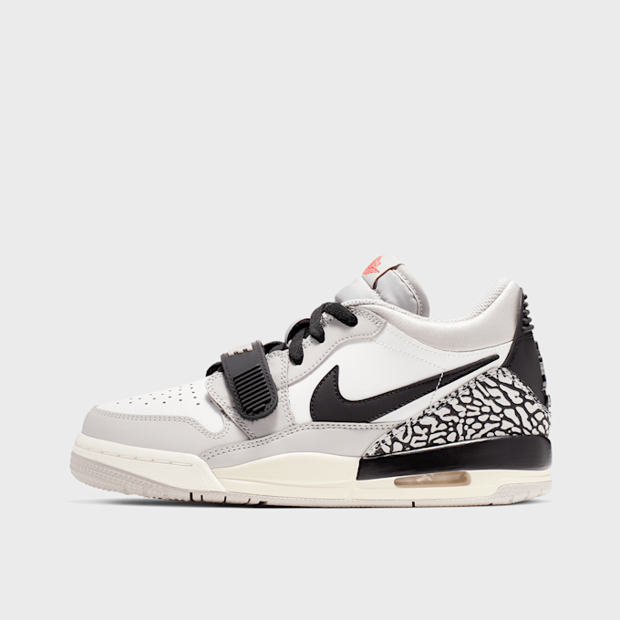 Jordan Air Jordan Legacy 312 Low (GS) blanc 23973 1