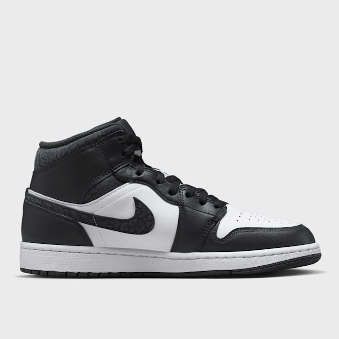 Jordan Air Jordan 1 Mid SE negro 24014 2
