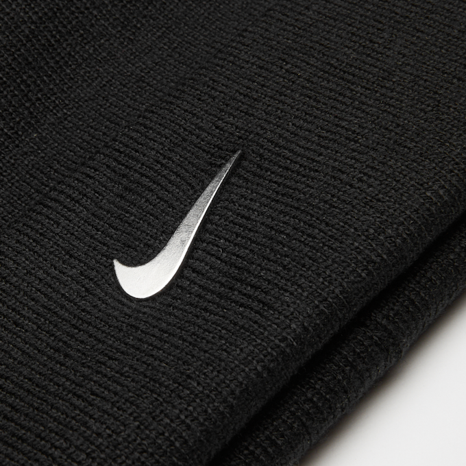 Nike Unstructured Standard Cuff Metal Swoosh Peak Beanie noir 24192 3
